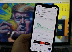 Tranh cãi nảy lửa về bữa tối memecoin của Tổng thống Donald Trump