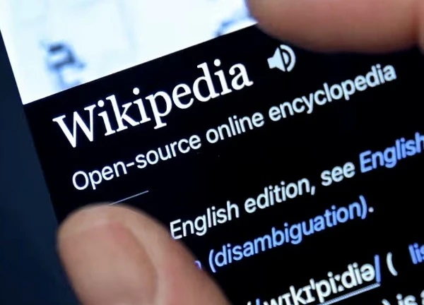 Wikipedia yêu cầu xem xét Đạo luật An toàn Trực tuyến của Anh