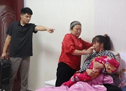 Bố chồng âm thầm cho con dâu nửa lương hưu mỗi tháng, bị mẹ chồng phát hiện, bà làm ầm lên và đòi ly hôn
