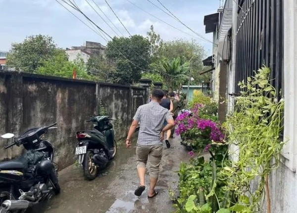 Sau tiếng nổ lớn, phát hiện 2 người tử vong ở TP Thủ Đức