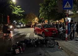 Nghi vấn trưởng công an xã ở Hà Nội "có cồn" lái ô tô tông 6 xe máy