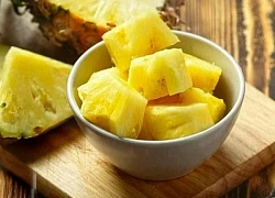 Người bị trào ngược acid có nên ăn dứa không?