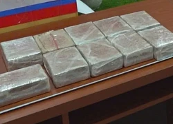 Người đàn ông quốc tịch Đức vận chuyển ma túy vào Việt Nam