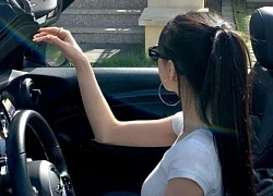 Thấy nhà tôi mới mua được ô tô, mấy bà hàng xóm hết bịa chuyện đỗ xe lấn chiếm rồi lại đồn thổi con gái tôi cặp kè đại gia mới lắm tiền thế