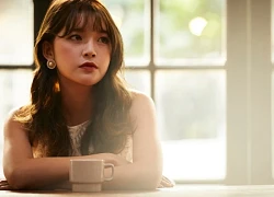 Trước khi mất, mẹ để lại một lá thư tay, đọc xong, anh em tôi lặng lẽ nhìn nhau, rồi cùng quỳ trước bàn thờ mẹ