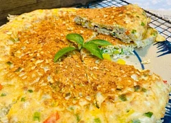 Vét tủ lạnh, nhà còn ít trứng với rau củ, làm ngay thành món này ăn với cơm vừa rẻ lại ngon bổ