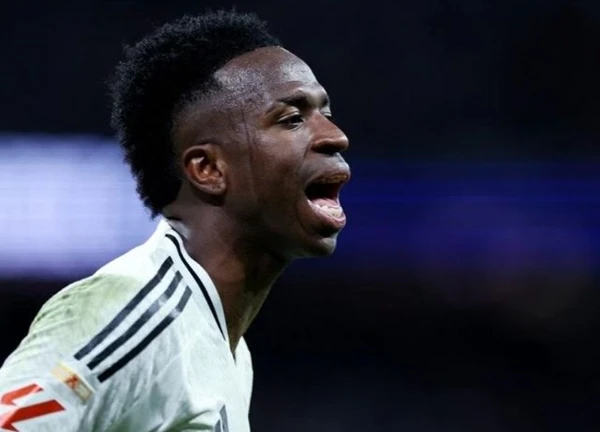 Vinicius phải thay đổi nếu Alonso đến Real Madrid