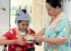 Cô gái bị xe tông ngồi một chỗ, gần 2 năm tài xế vẫn chưa bị xét xử