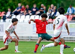 Con trai Ronaldo 'đắt hàng'