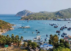 Đi phượt 1.000km để kỷ niệm ngày cưới, đẹp mê phong cảnh dải biển miền Trung