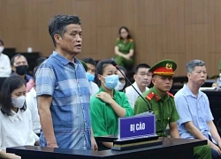 Được 'ông trùm' đất hiếm tặng túi hoa quả, mở ra thấy 500 triệu