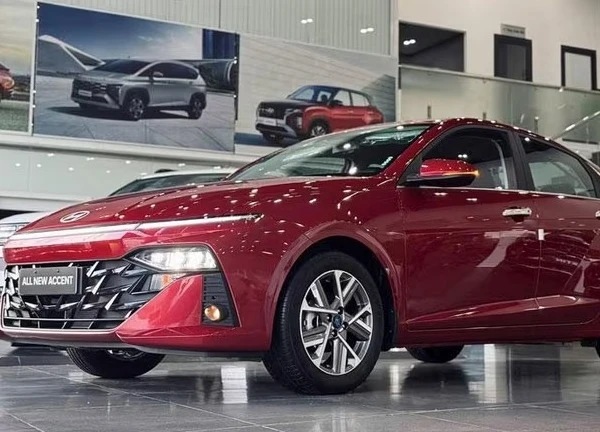 Giá lăn bánh Hyundai Accent giữa tháng 5/2025 cực rẻ, đủ sức lấn át Toyota Vios và Honda City