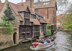 Đi thuyền khám phá thành phố Bruges của Bỉ