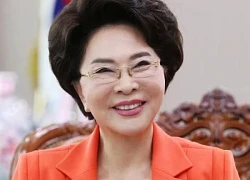 Hiệu trưởng 93 tuổi gây sốt vì ngoại hình trẻ trung ở Hàn Quốc