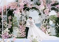 Hồ Quỳnh Hương khóc trong đám cưới, tiết lộ đã có con trai 2 tuổi