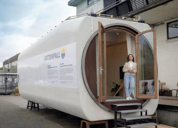 Ngôi nhà nhỏ siêu tiện nghi làm từ turbine điện gió 'đã nghỉ hưu'