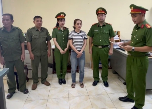 Nữ kế toán 2 lần "dính" tội tham ô còn bị truy tố thêm tội đánh bạc