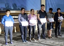 Ổ nhóm trộm tấm song chắn rác sa lưới
