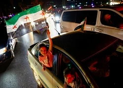 Ông Trump dỡ bỏ mọi lệnh cấm vận Syria