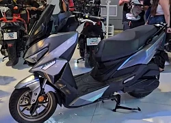 Xe tay ga 150cc, phanh ABS 2 kênh, TCS, giá ngang Honda SH Mode