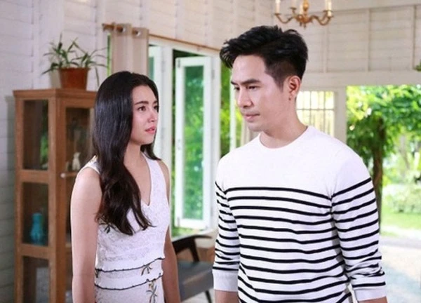 Chiếc que thử thai và bí mật chồng tôi chôn giấu suốt 16 năm