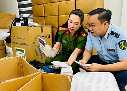 Công an Hà Nội thu giữ 100 tấn thực phẩm chức năng, thiết bị y tế giả