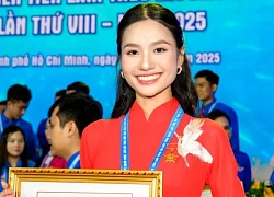 Hoa hậu Nguyễn Thanh Hà được tuyên dương thanh niên làm theo lời Bác