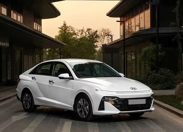 Hyundai Accent 'thống trị' phân khúc sedan cỡ B, giá niêm yết chỉ từ 439 triệu đồng