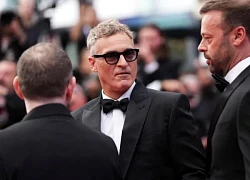 Joaquin Phoenix bật khóc tại LHP Cannes