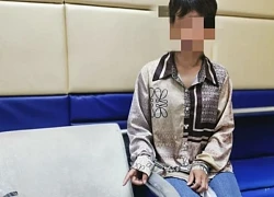 Khoe phá dỡ nhà cũ đào được "5 thỏi vàng, 24 đồng bạc", người phụ nữ bị cảnh sát bắt ngay sau đó