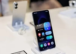 Cận cảnh Samsung Galaxy S25 Edge vừa ra mắt, giá từ 30 triệu đồng