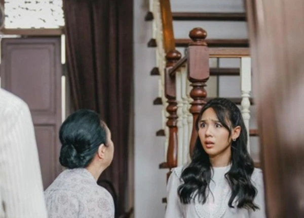 Lúc tôi chuyển đến ở với con gái, anh chồng liền bảo tôi đưa sổ đỏ cho anh giữ, 2 tháng sau, tôi phải công nhận anh cao tay