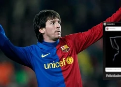 Messi chúc mừng Barca