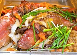 Ngày hè nóng nực, làm ngay cá hấp xì dầu cuốn rau sống chấm mắm nêm cực ngon lại thanh mát