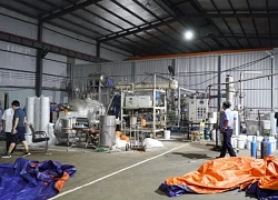 Phá đường dây sản xuất khí cười cực lớn, bắt 11 đối tượng