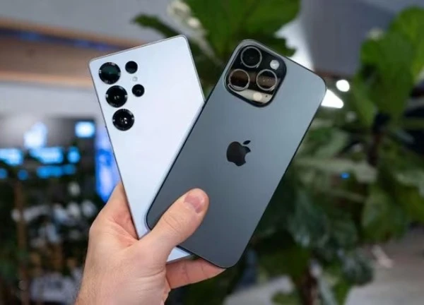 Samsung và Apple đều cho nhà cung cấp này ra rìa