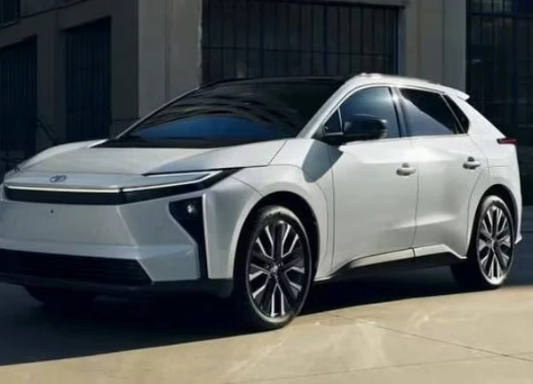 Toyota chính thức đổi tên mẫu xe điện chiến lược