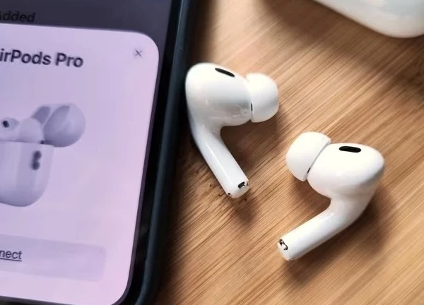 AirPods không còn là 'tai nghe' đơn thuần