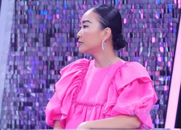 Ca sĩ Đoan Trang bức xúc vì một người phụ nữ bỏ việc để chồng nuôi, nói thẳng một điều