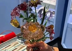 Cận cảnh 3 bông hoa giá hơn 30 triệu khiến người mua bị mắng: Hối hận biết sự thật