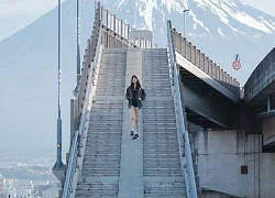 Cảnh tréo ngoe không hồi kết tại cầu 'sống ảo' núi Phú Sĩ