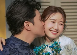Cặp diễn viên - nhạc sĩ Vbiz đi hẹn hò, 60.000 người dán mắt xem vì quá dễ thương!