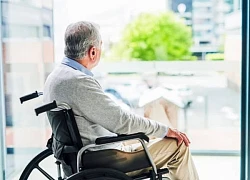 Cha sắp qua đời muốn nhận lại con riêng, tôi sợ mẹ mới không qua khỏi