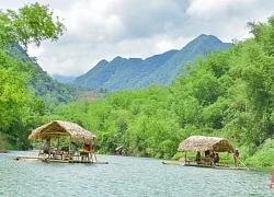 Chèo bè suối Chàm: Trải nghiệm bình yên ở Chiềng Lau