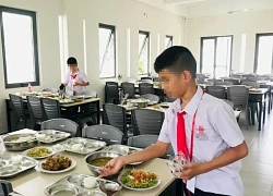 Chủ tịch tỉnh yêu cầu xác minh việc bữa ăn bán trú phải đóng 2 lần thuế