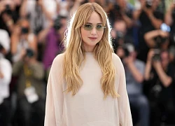 Jennifer Lawrence cảm thấy "như người ngoài hành tinh" khi mới làm mẹ