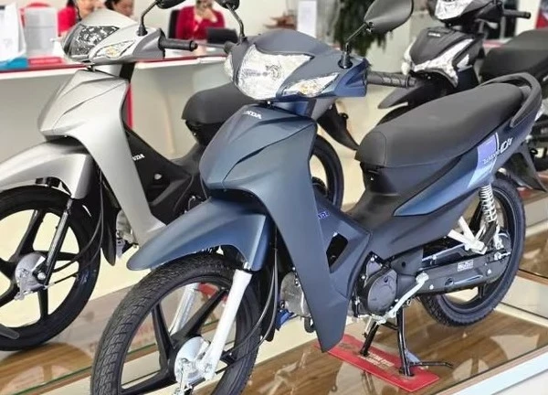 Lương trung bình 8-9 triệu đồng nên mua Yamaha Sirius FI hay Honda Wave Alpha?