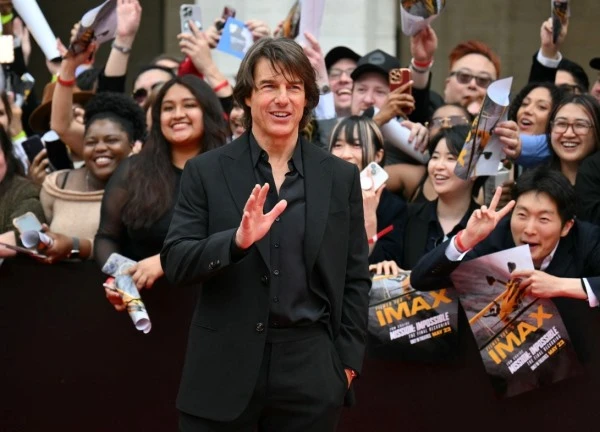 Phản ứng của Tom Cruise trước câu hỏi khiếm nhã khi ra mắt bom tấn 'Mission: Impossible'