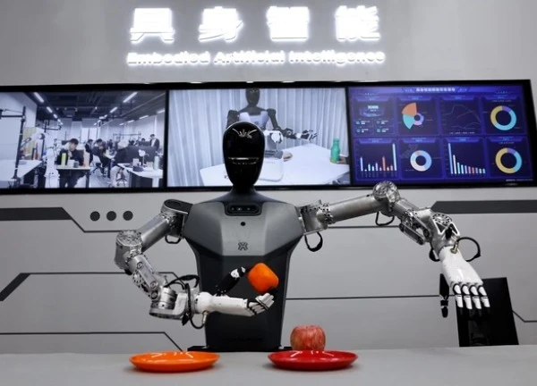 Robot hình người Trung Quốc sẽ không thay thế được con người?