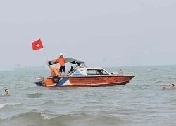 Tắm biển sáng sớm đôi nam nữ đuối nước tử vong, để lại ô tô trên bờ